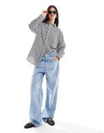 oversized shirt in mono gingham