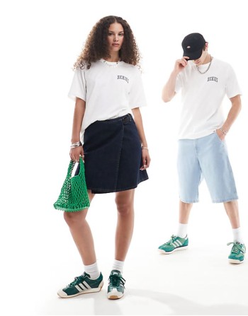 aitken left chest logo t-shirt in white and dark green